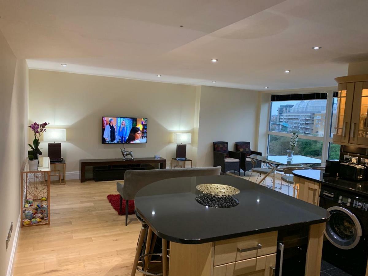 Thames View Apartment, Imperial Wharf London Eksteriør billede